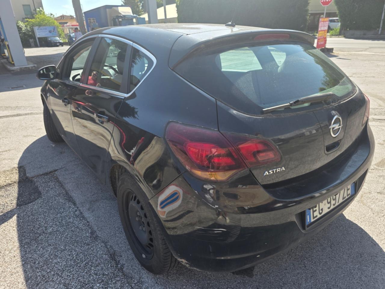 Opel Astra 1.4 100CV 5 porte Elective