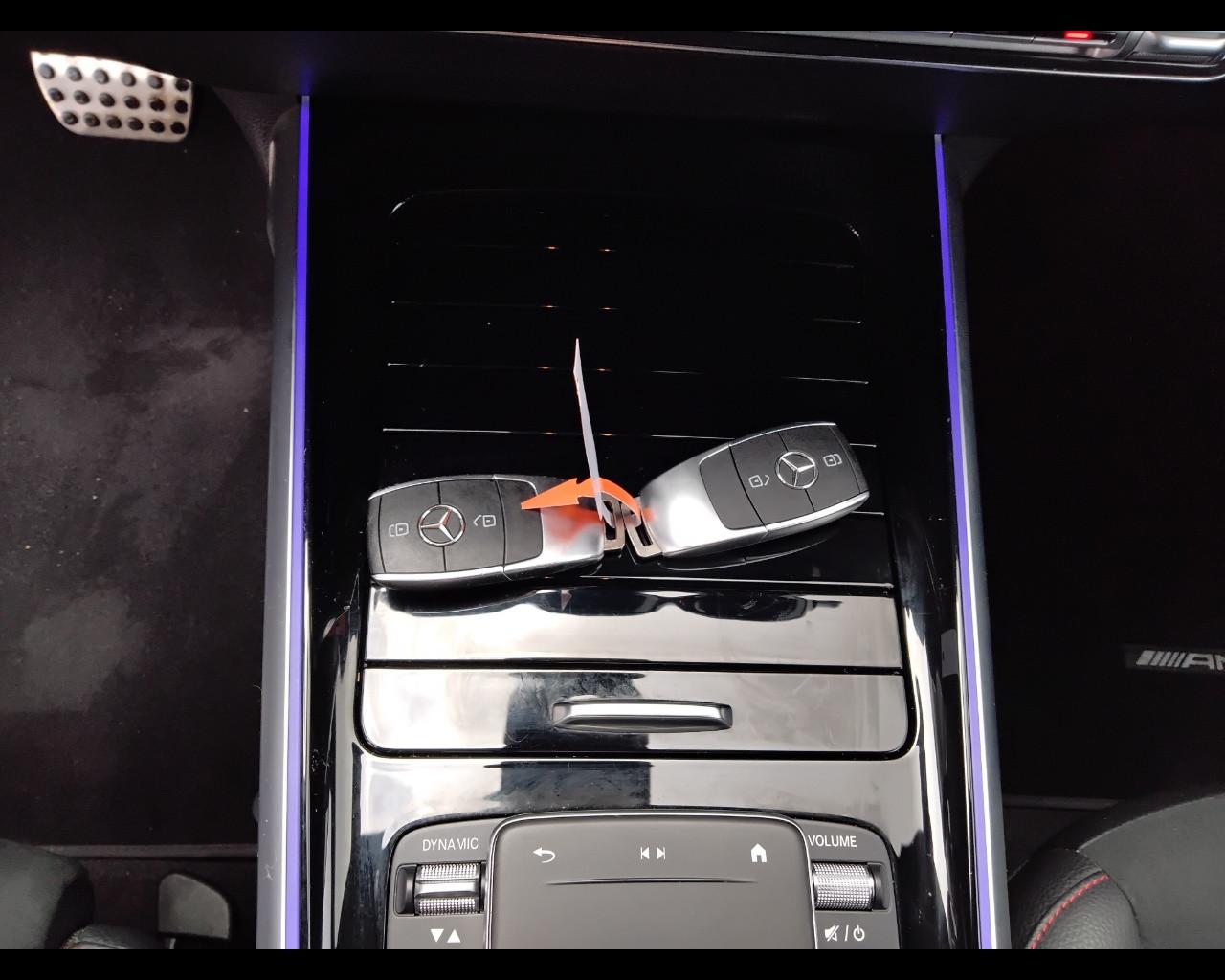 Mercedes-Benz GLB - X247 2019 - GLB 180 d Premium auto