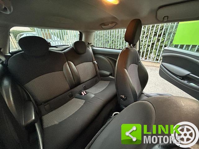 MINI Cooper D PER NEOPATENTATI