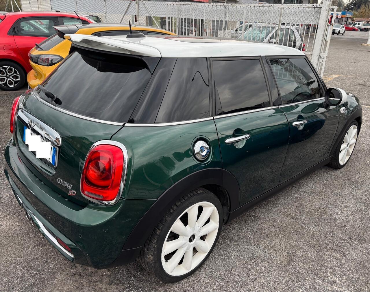 Mini 2.0 Cooper SD AUTOMATICA, PANORAMA, NAVI, TELECAMERA, HEAD UP DISPLAY, STUPENDA!!!!!