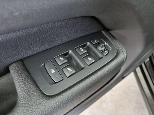 VOLVO XC60 B5 (d) AWD Geartronic Momentum Pro