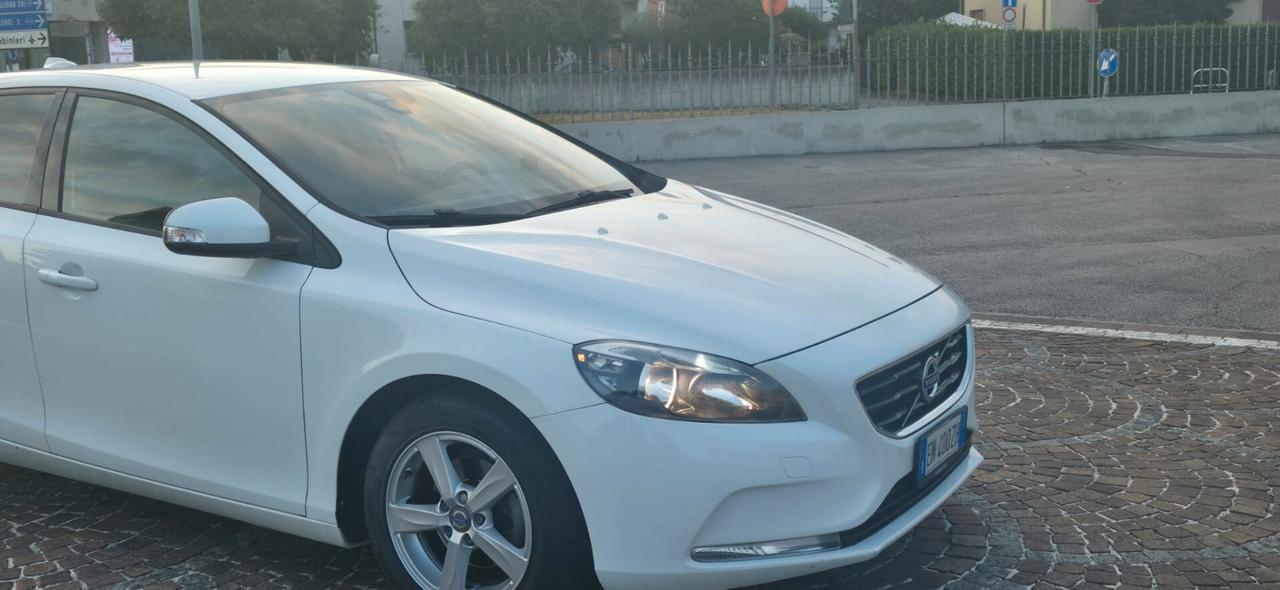 Volvo V40 D4 Summum