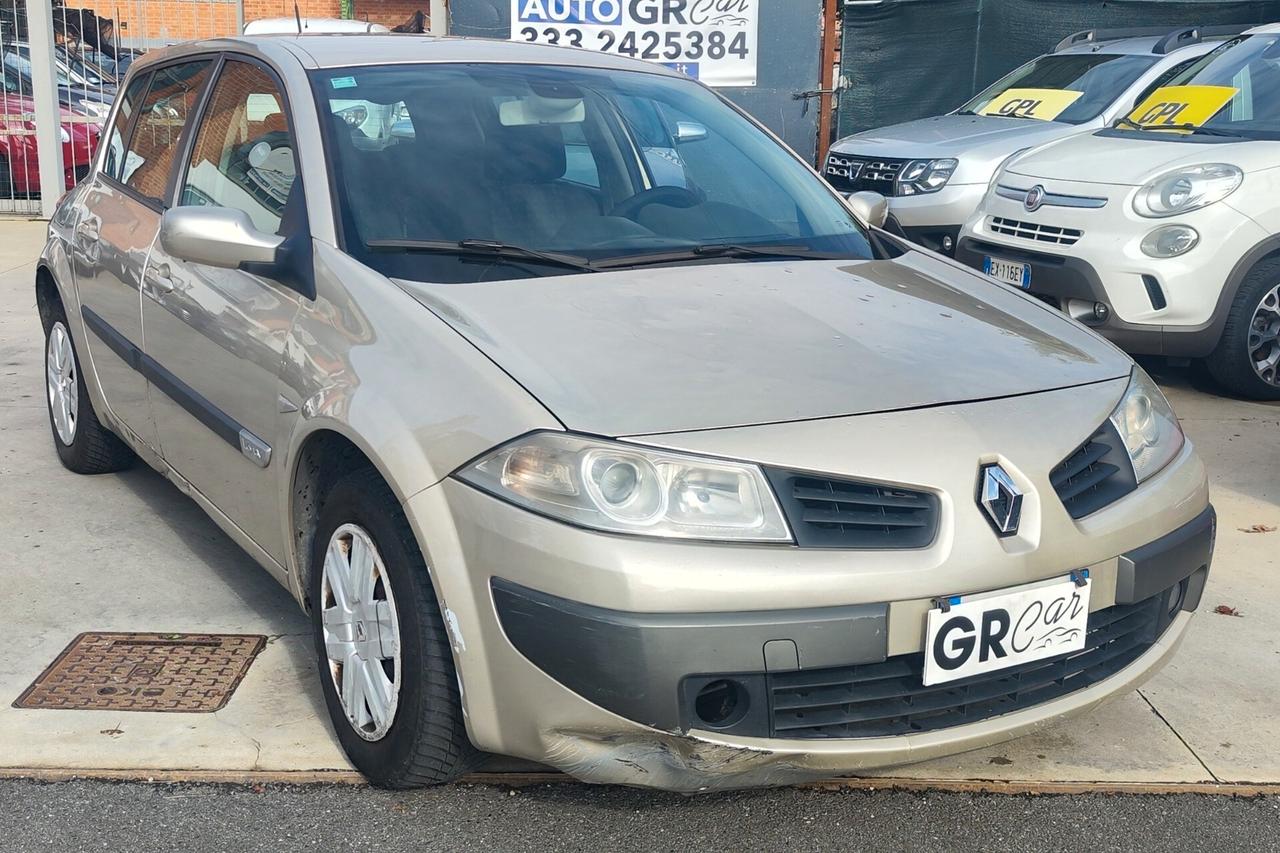 Renault Megane Mégane 1.6 Attractive