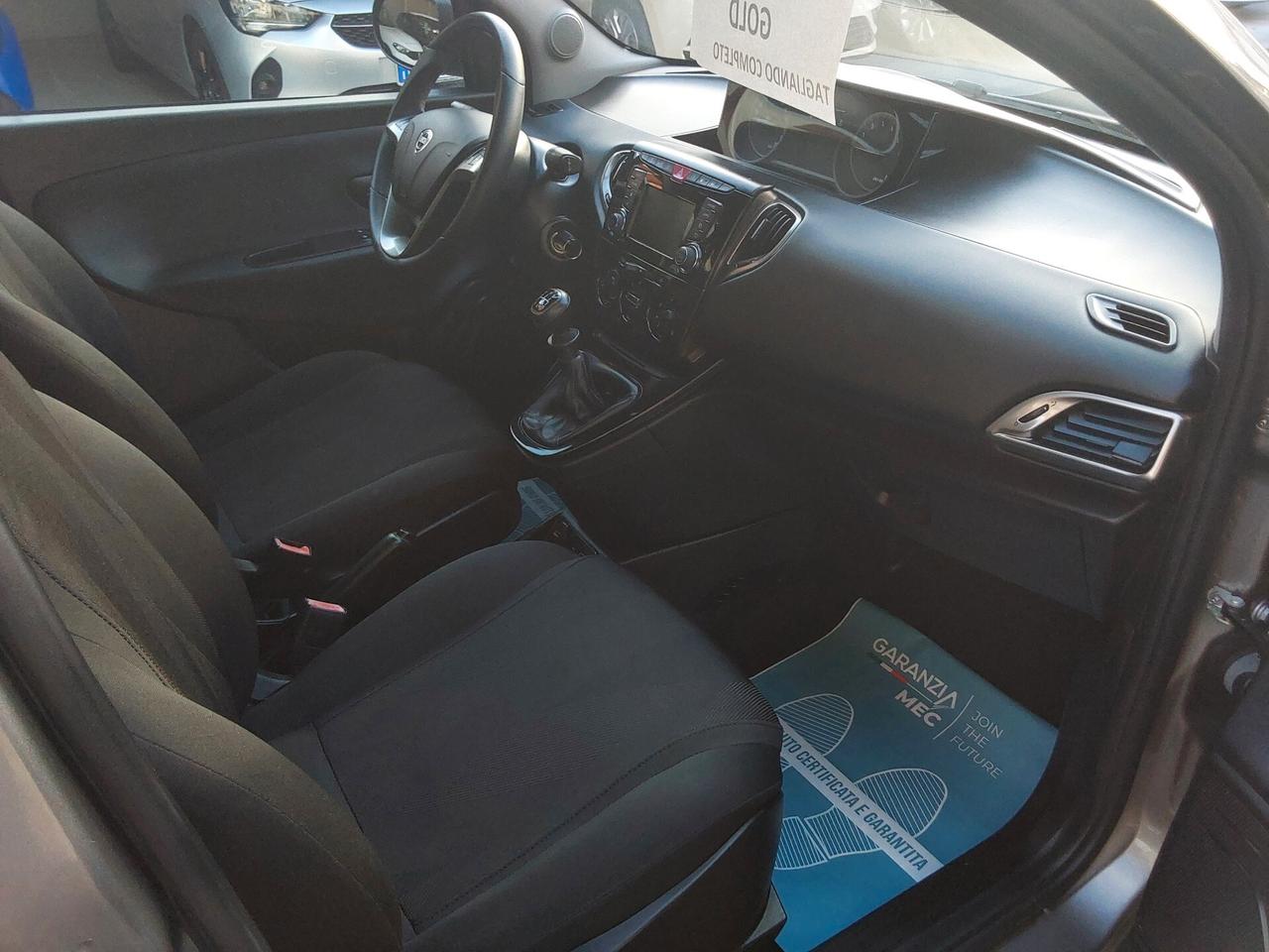 Lancia Ypsilon 1.2 69 CV GPL Ecochic Gold