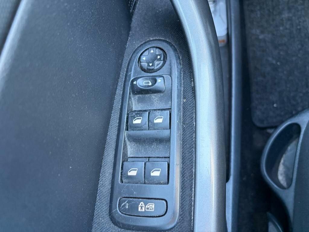 Peugeot 308 1.6 8V HDi 93CV SW Access