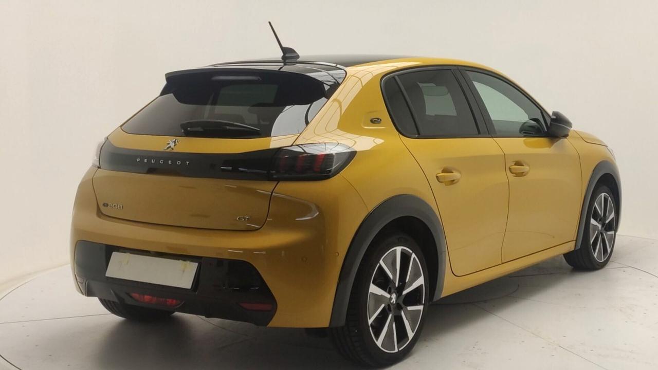 Peugeot 208 motore elettrico 136 CV 5 porte GT