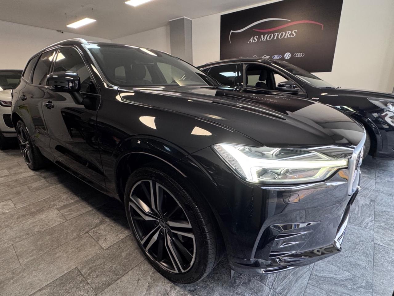 Volvo XC60 2.0 190 D4 AWD R-design IVA esposta