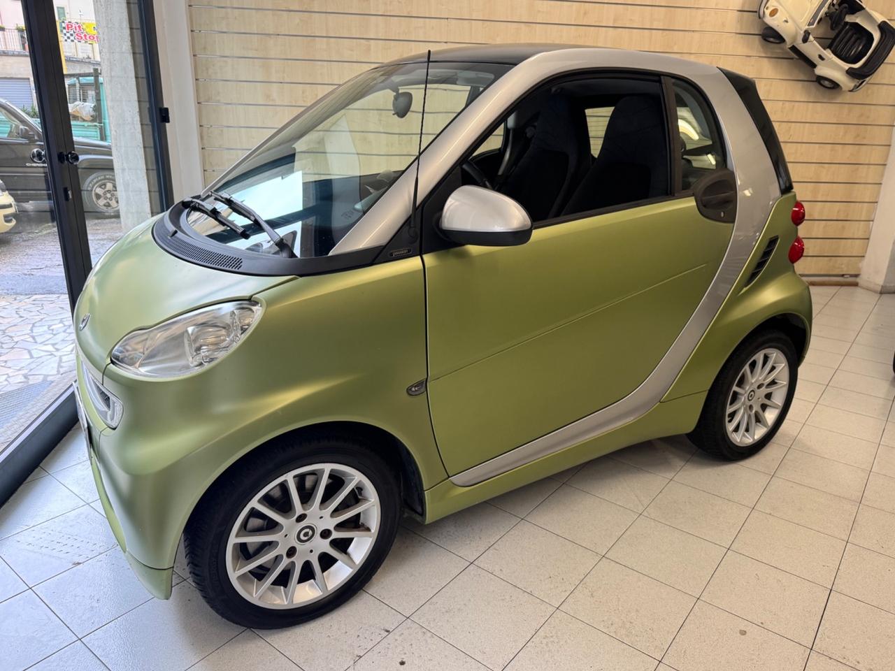 Smart ForTwo 1000 52 kW MHD coupé passion