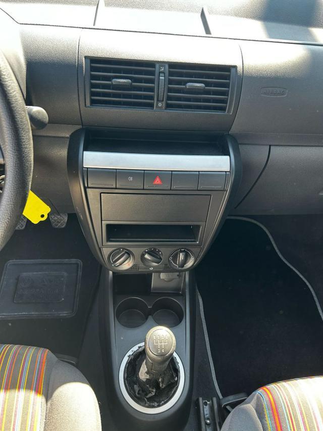 VOLKSWAGEN Fox 1.2 NO CLIMA NO SERVOSTERZO