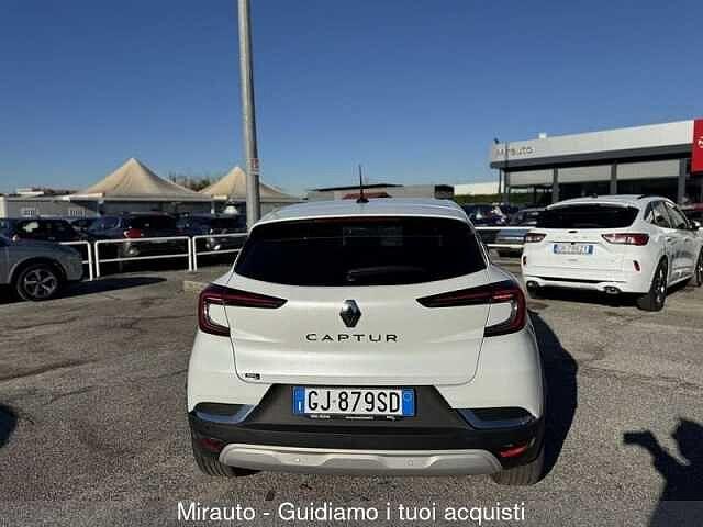 Renault Captur TCe 12V 100 CV GPL FAP Intens - VISIBILE IN VIA DI TORRESPACCATA 111