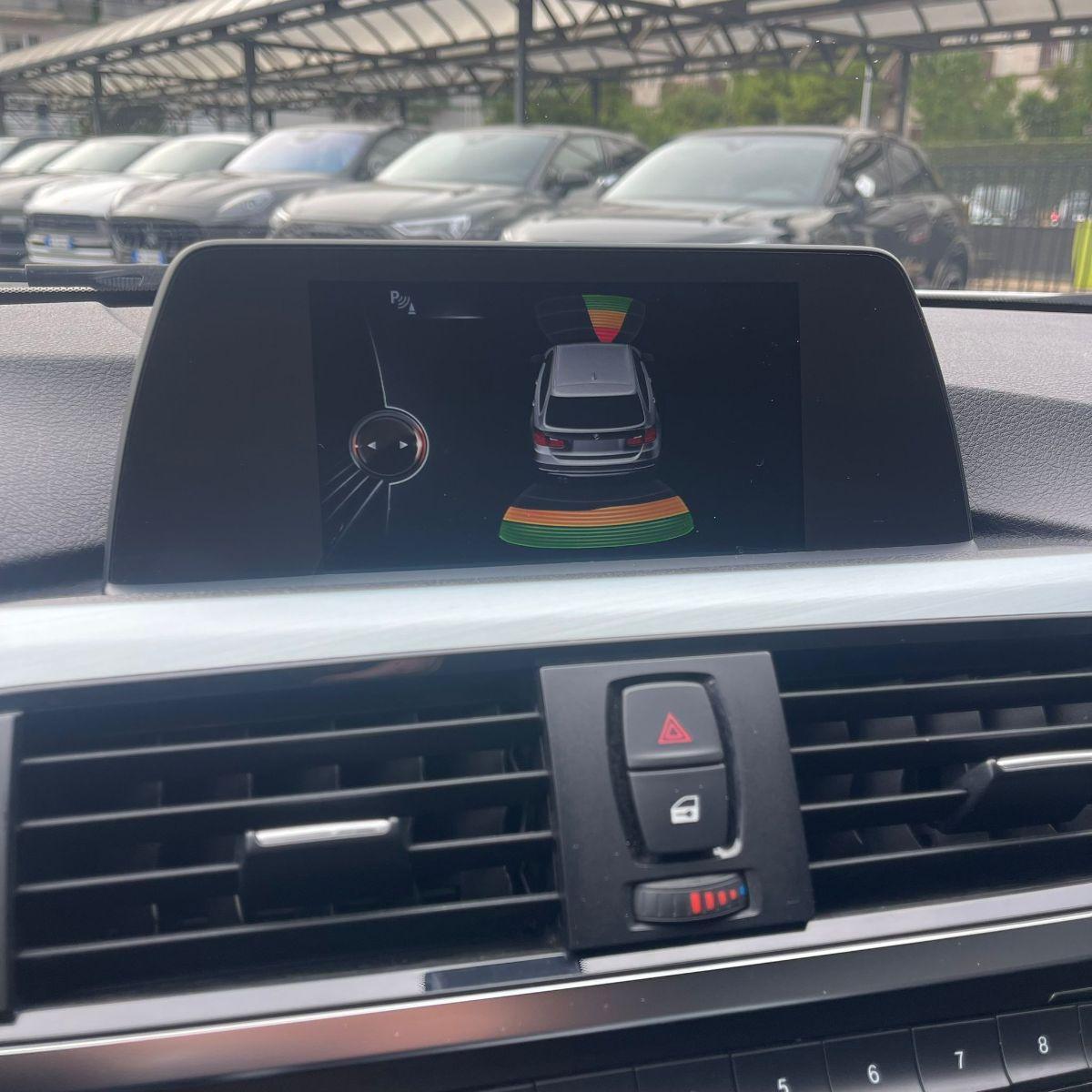 BMW - Serie 3 Touring - 316d Business aut.