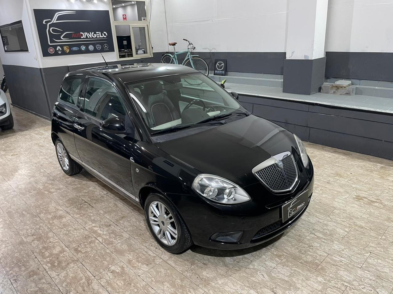 Lancia Ypsilon 1.3 MJT 75 CV Elle