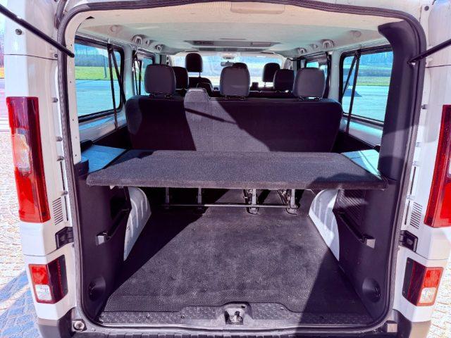 RENAULT Trafic 9 POSTI - KM 89.000 - GANCIO TRAINO - IVA COMPRESA