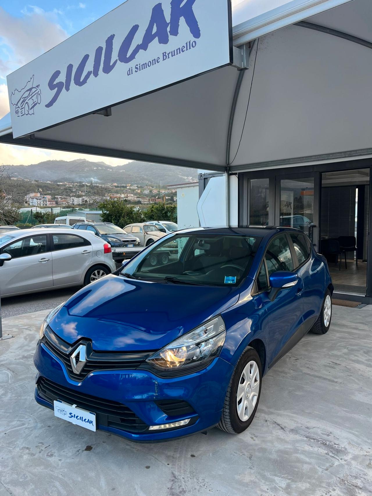 Renault Clio 1.2 75 CV 5 porte Duel