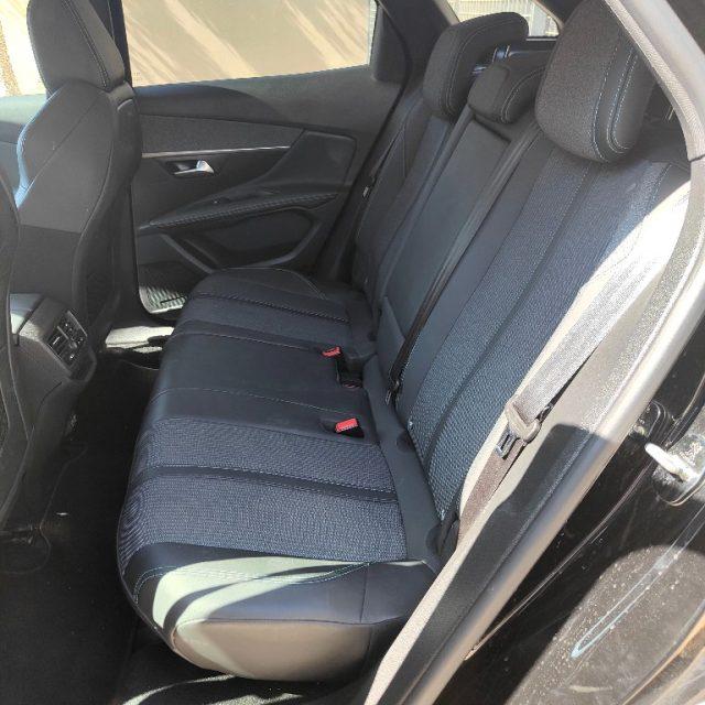 PEUGEOT 3008 BlueHDi 130 Allure