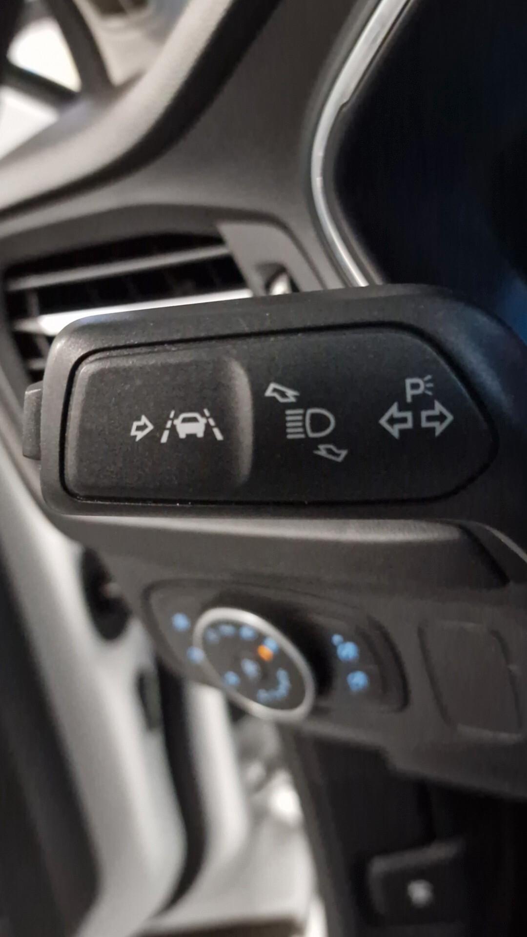 Ford Focus 1.5 EcoBlue 120 CV automatico 5p. ST-Line