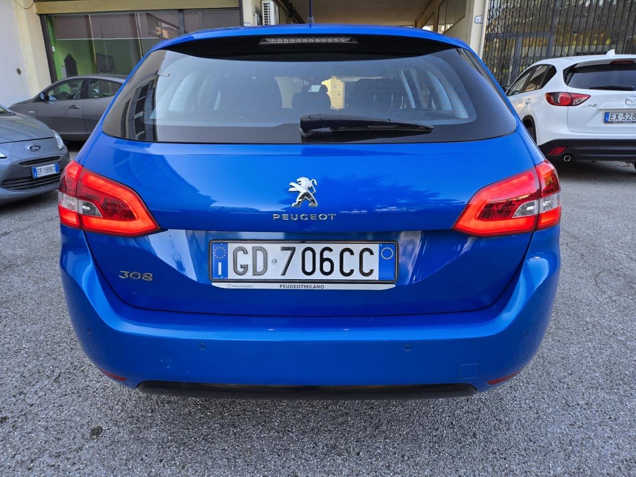 Peugeot 308 BlueHDi 130 S&S SW Allure