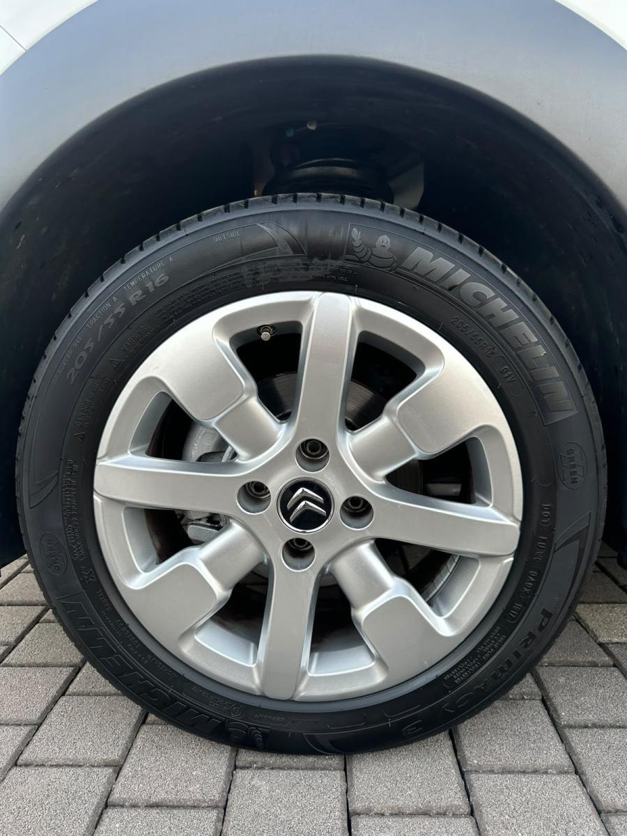 CITROEN - C4 Cactus - 1.2 PureTech 82 Stop&Start ETG Shine Edition