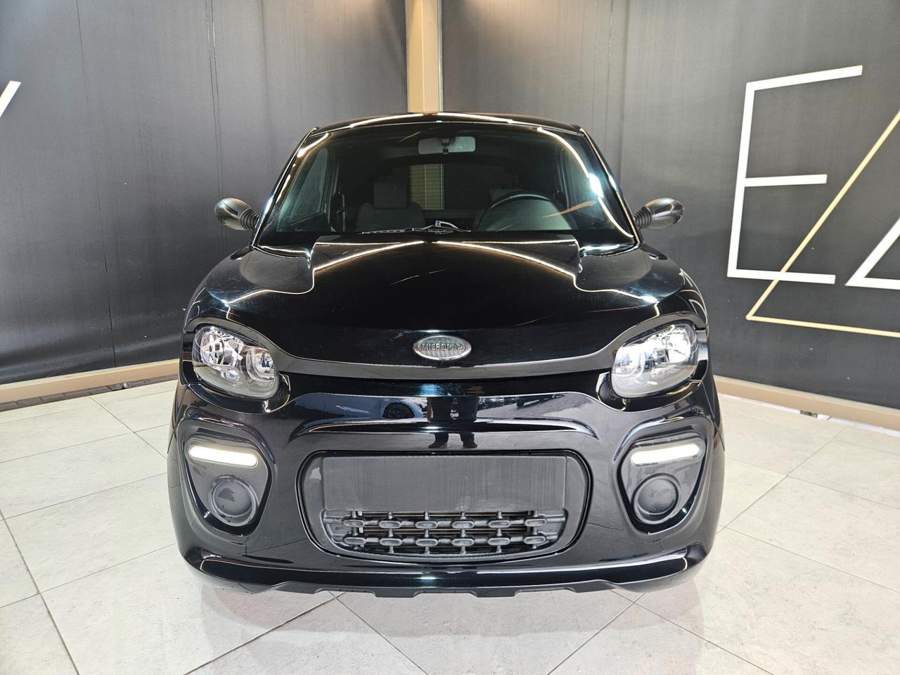 Ligier Due JS50 DCI Revolution Elegance Ice