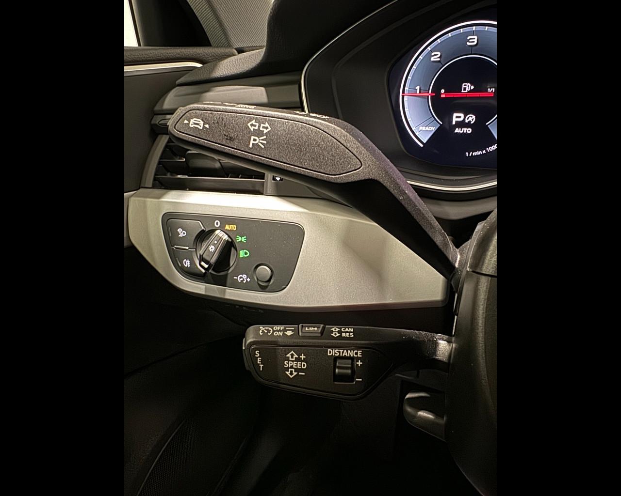 AUDI A4 AVANT 30 TDI MHEV S-TRONIC BUSINESS