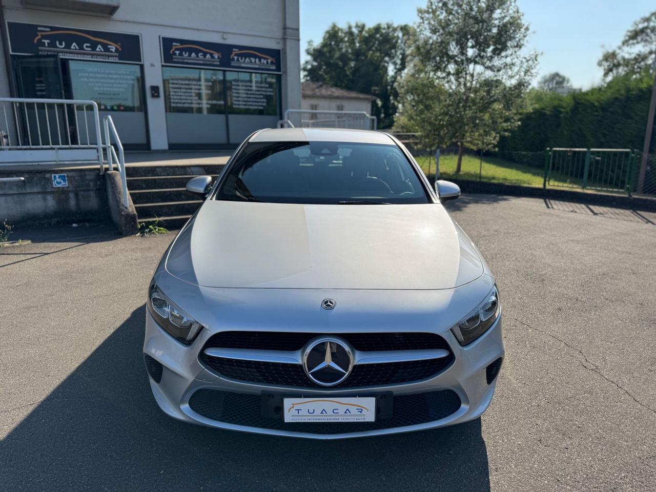 Mercedes-Benz A 180 Business A 180 D #5897
