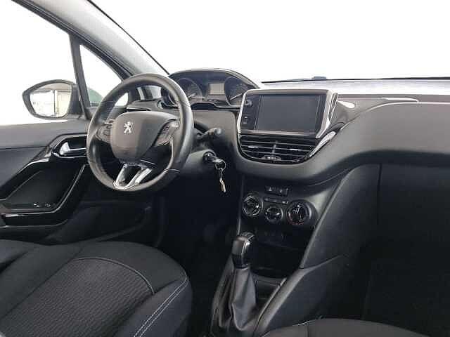 Peugeot 208 PureTech 82 5 porte Active pack