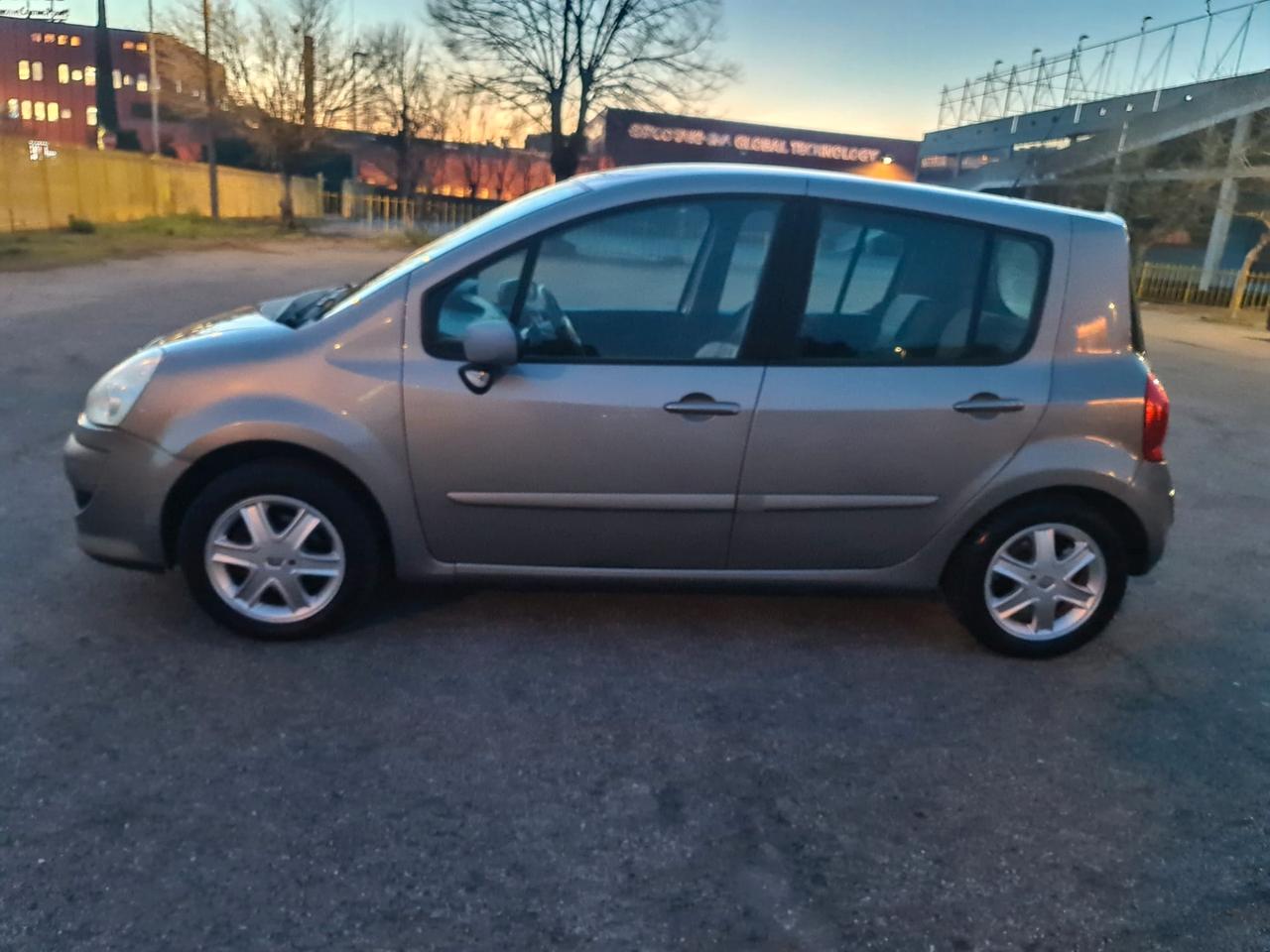 Renault Modus 1.6 16V Proactive Dynamique