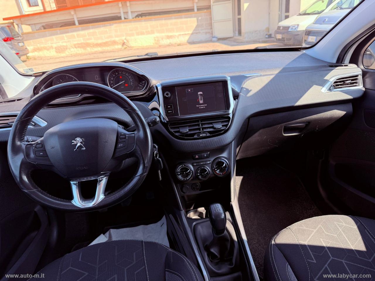 PEUGEOT 2008 BlueHDi 100 Allure