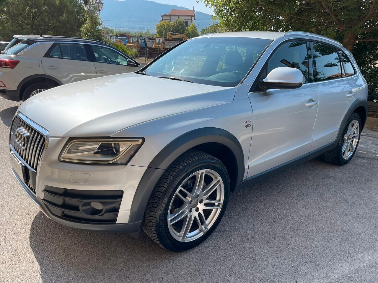 Audi Q5 2.0 TDI quattro S-Tronic Offroad