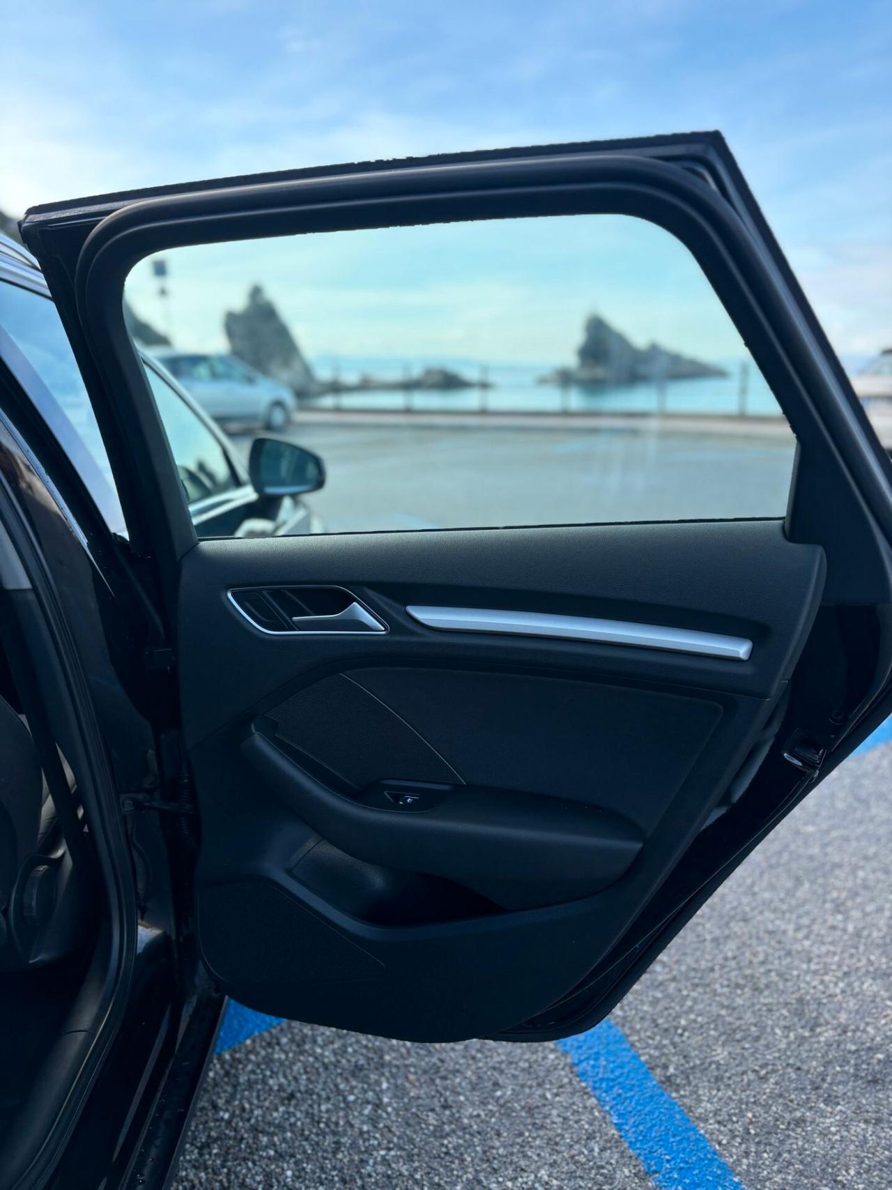 Audi A3 SPB 2.0 TDI S tronic Sport Black Friday