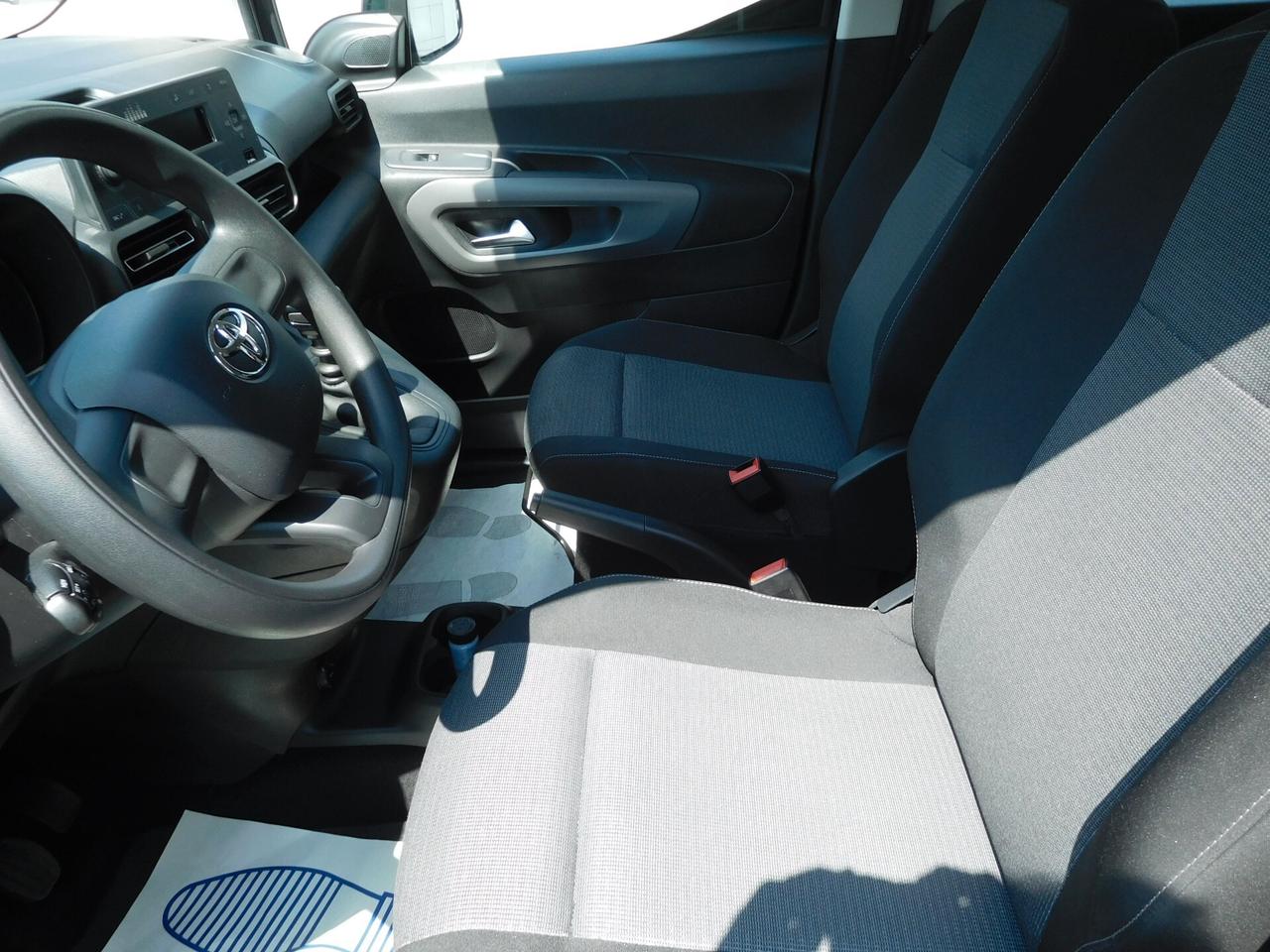 Toyota Proace City Verso 1.5D 100cv S&S Short D Lounge 7 POSTI