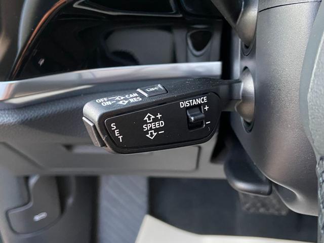 AUDI Q3 35 2.0 TDI S tronic Business Advanced COCKPIT