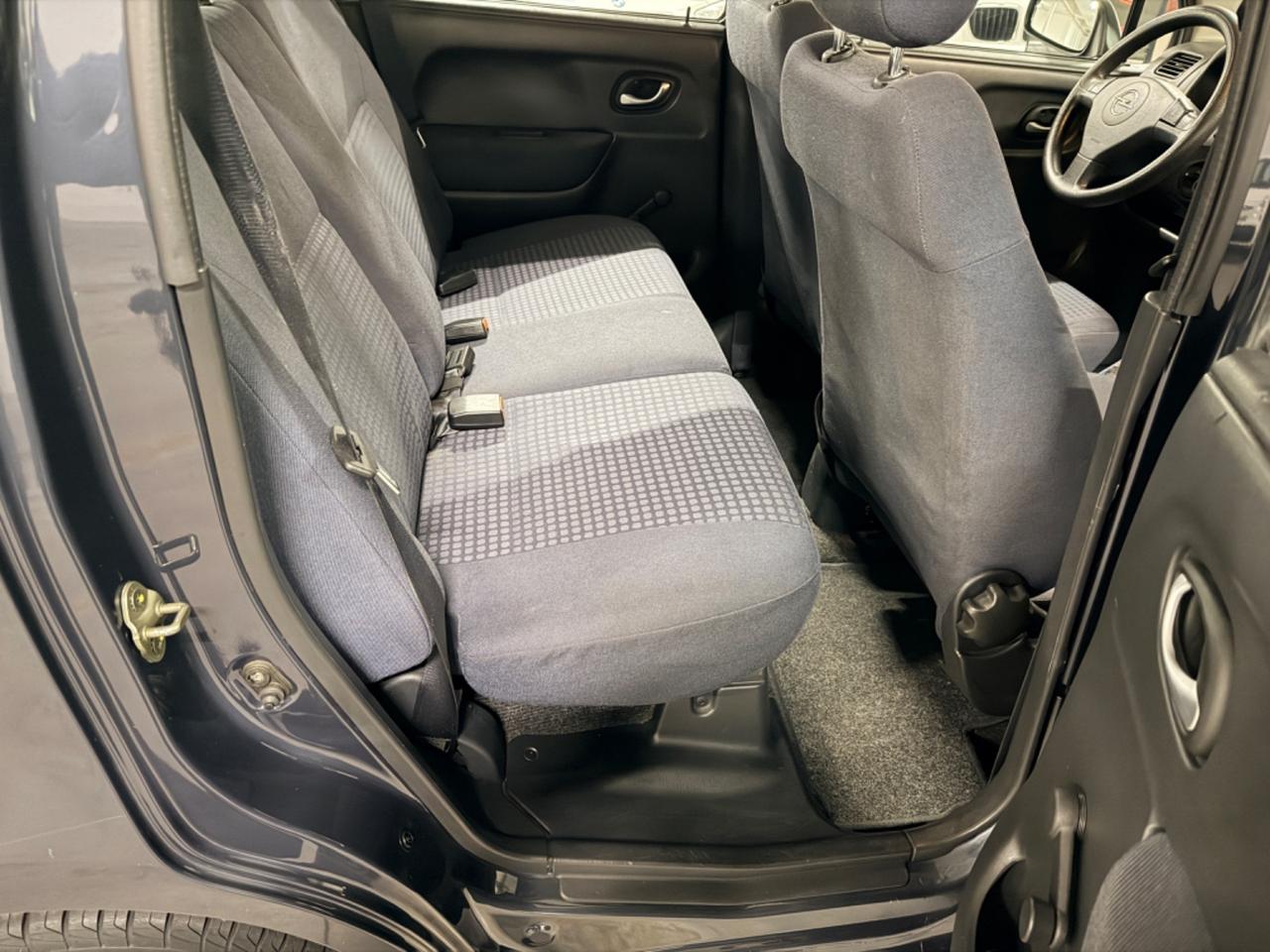 Opel Agila 1.2 16V Club