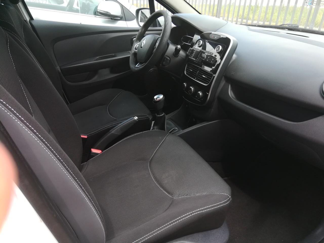 Renault Clio 1.2 75CV 5 P . OK NEOPATENTATI