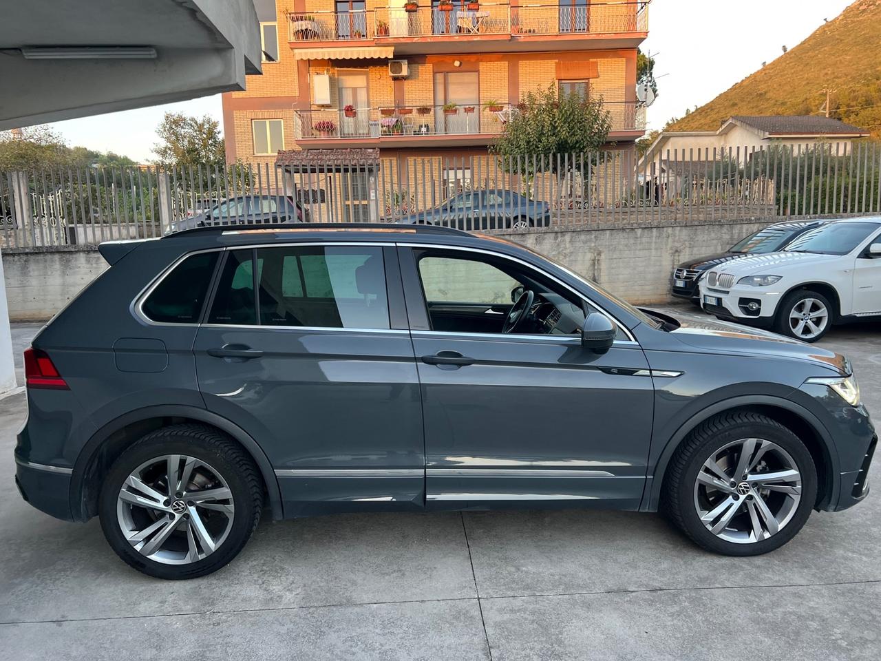 Volkswagen Tiguan 2.0 TDI 150 CV SCR DSG R-Line