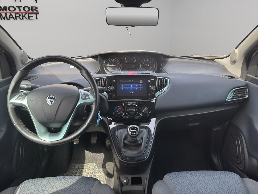 Lancia Ypsilon 5 Porte 1.0 FireFly Hybrid Silver
