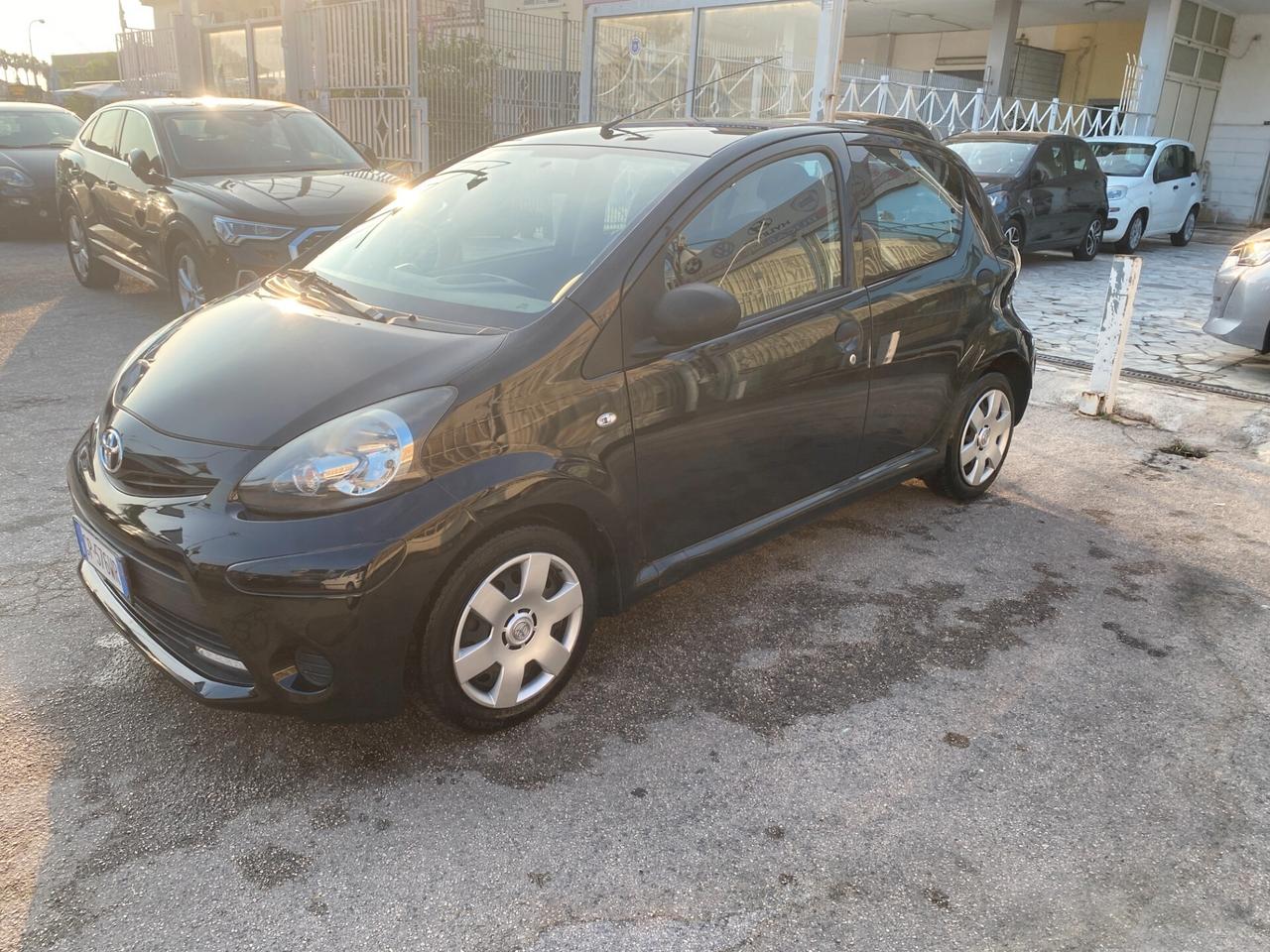 Toyota Aygo 1.0 BENZINA 2012 5PORTE