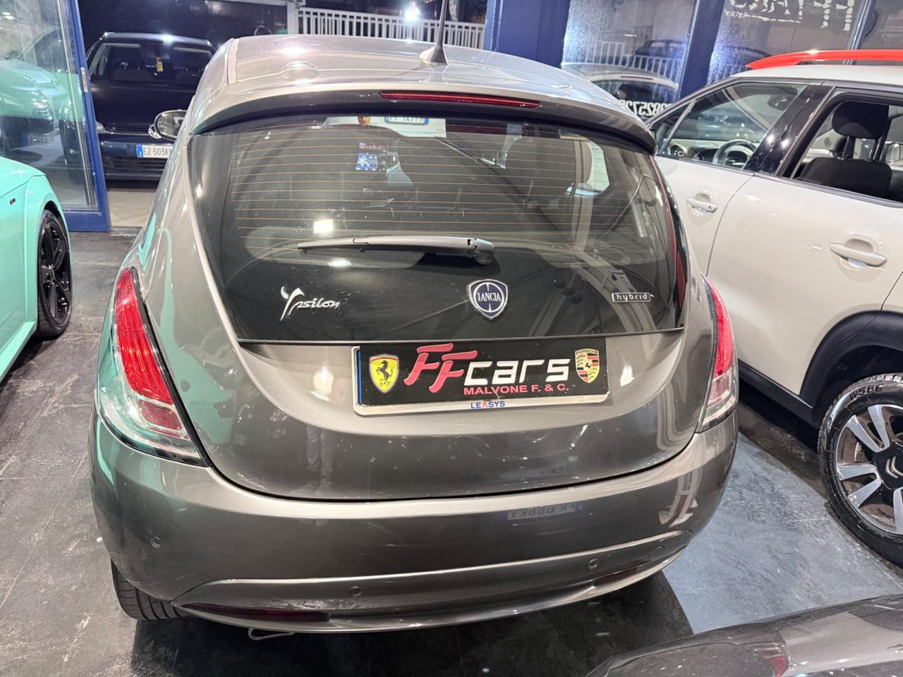 Lancia Ypsilon 1.0 FireFly 5 porte S&S Hybrid Ecochic UnYca