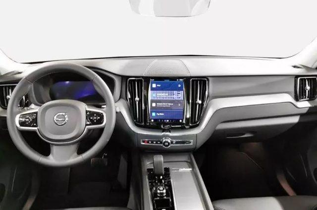 VOLVO XC60 B4 (d) AWD aut. Plus Dark N1 Tetto Apribile
