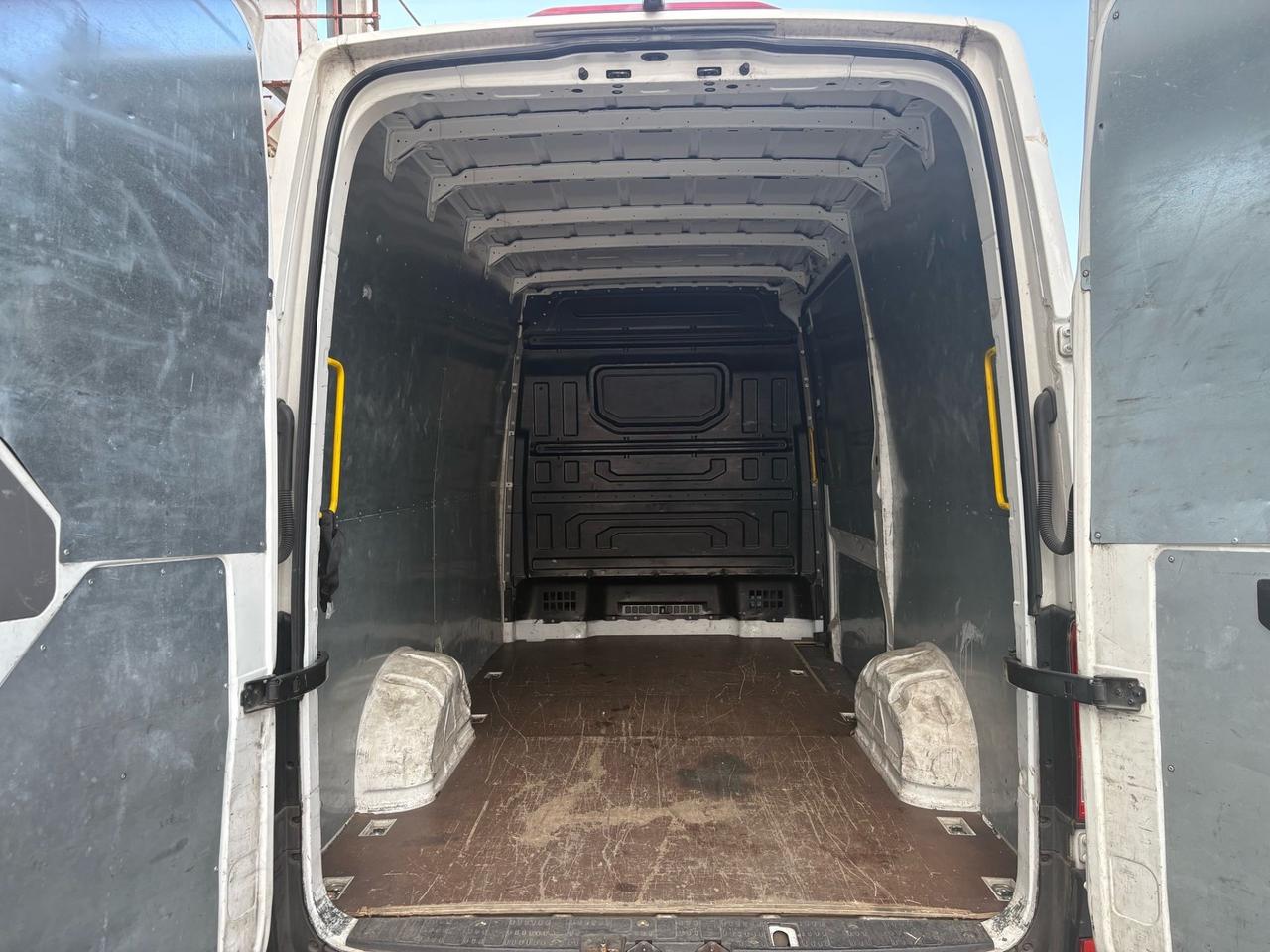 Volkswagen Crafter 2.0 diesel