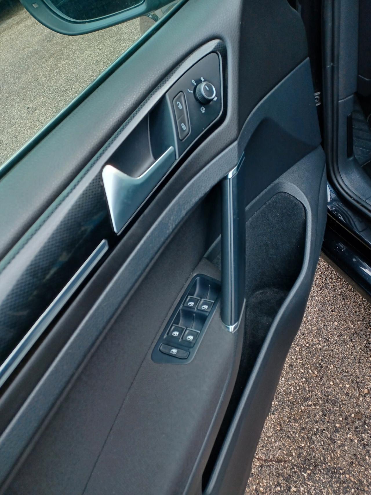 Volkswagen GOLF 1.6 TDI 110 CV DSG Highline