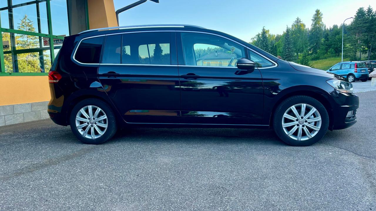 Volkswagen Touran 2.0 TDI 150 CV 7 posti