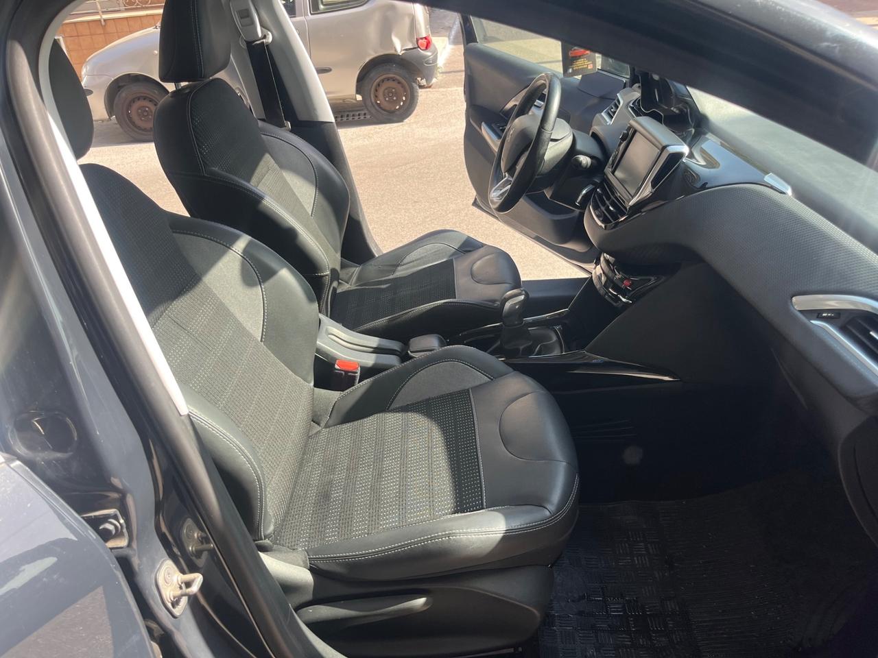 Peugeot 2008 BlueHDi 100 GT Line 2017