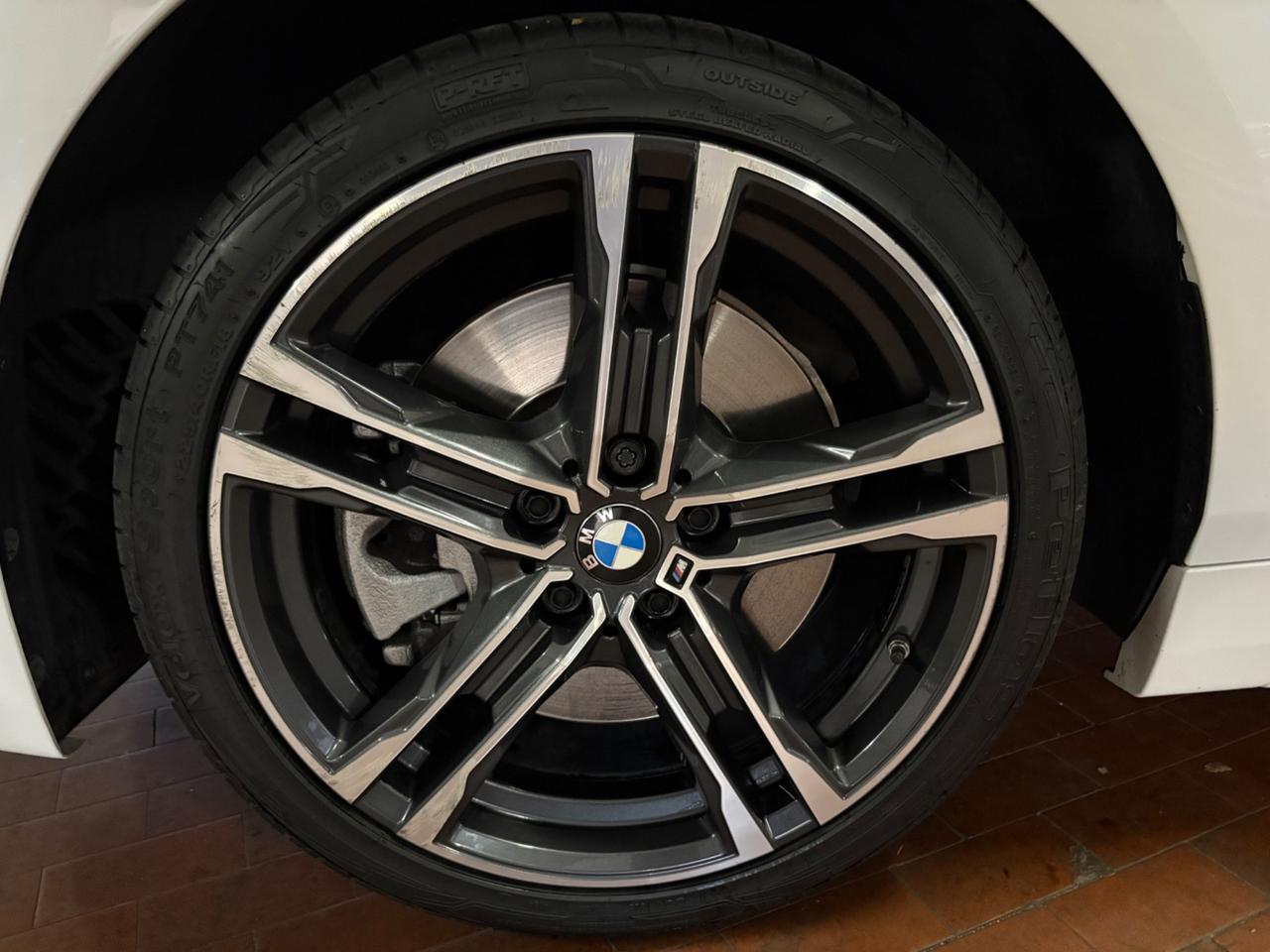 Bmw 120 120i 5p. Msport
