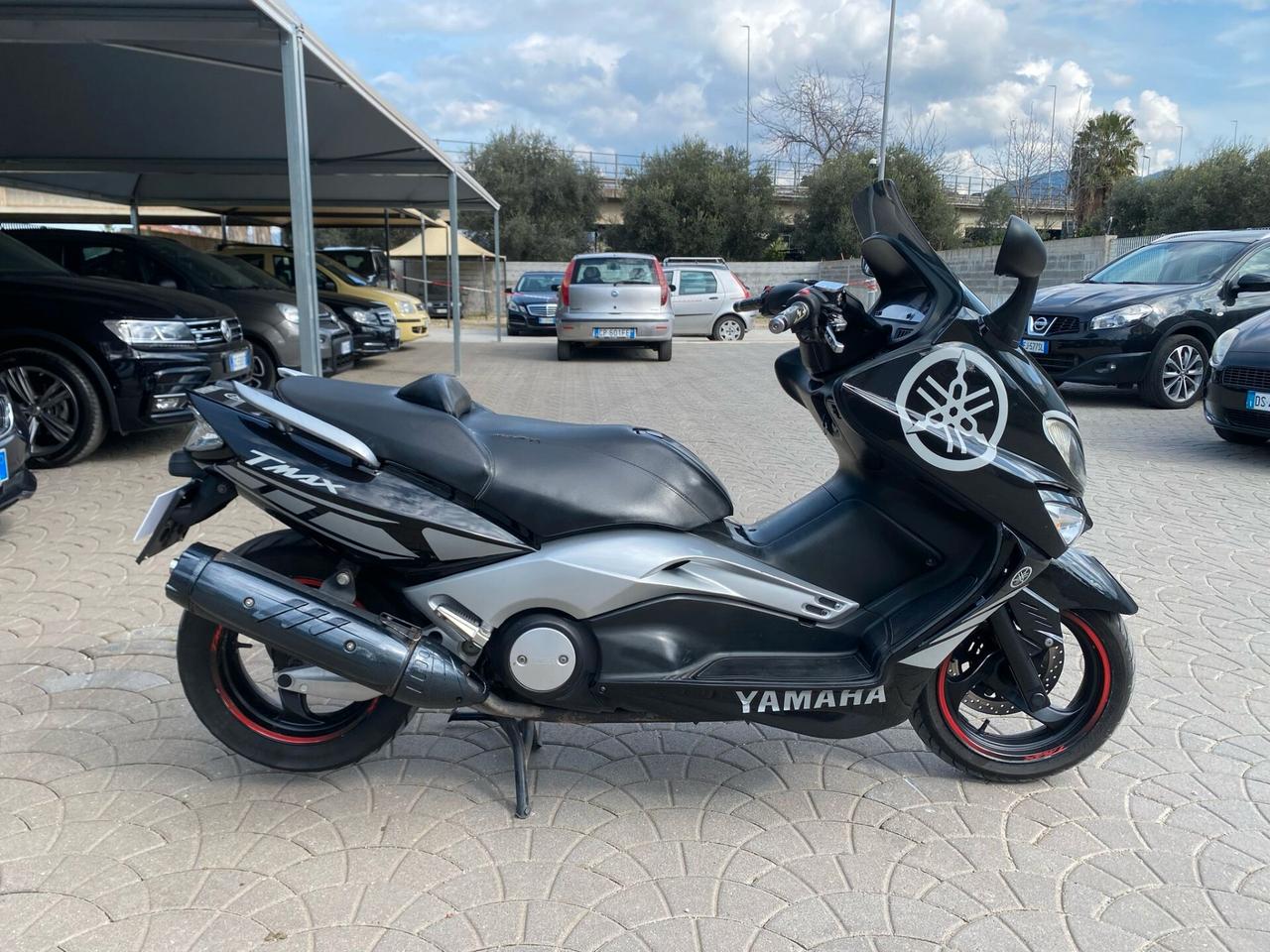 YAMAHA TMAX 500 SPECIAL EDITION