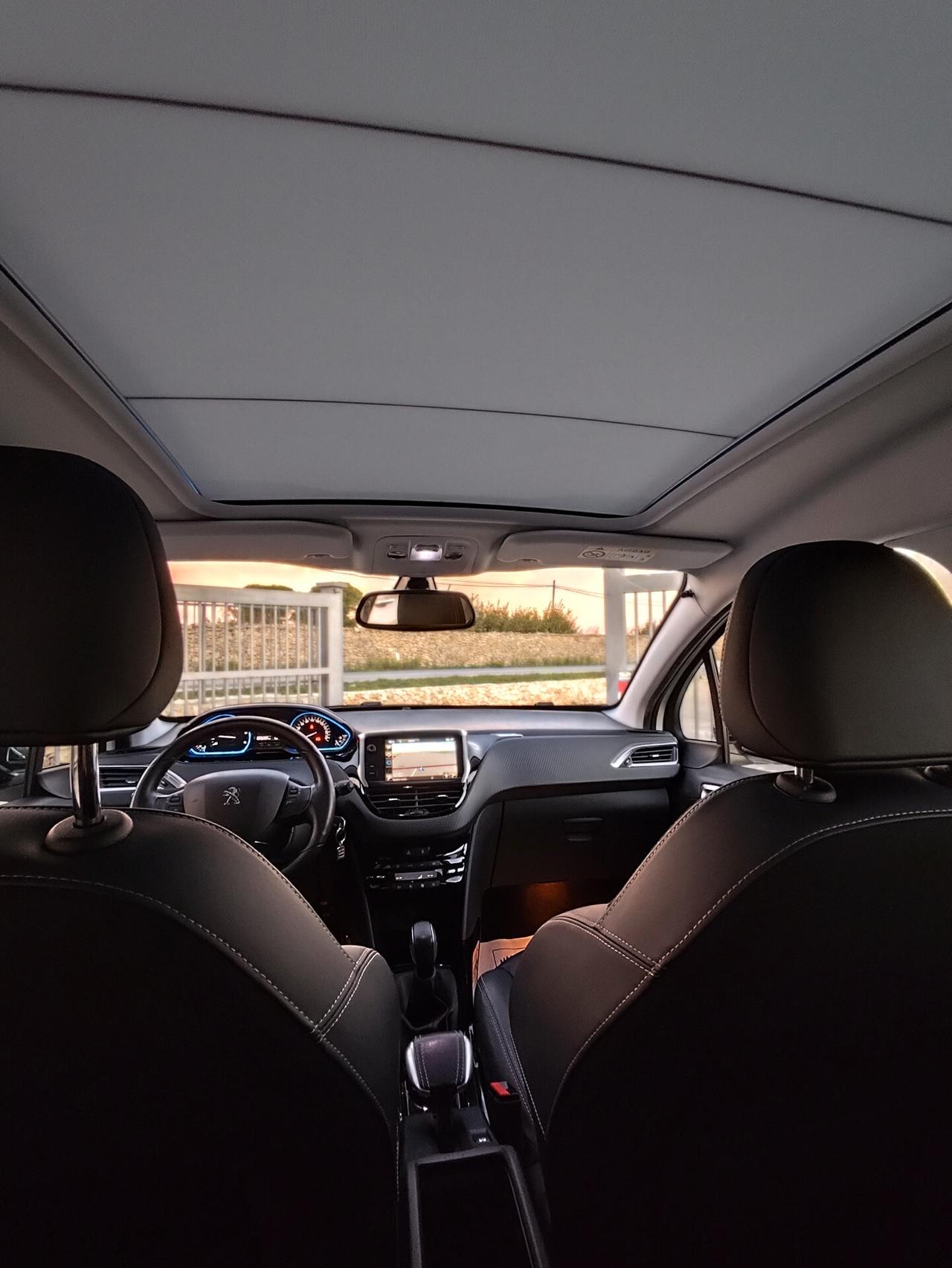 Peugeot 2008 BlueHDi 100 Allure