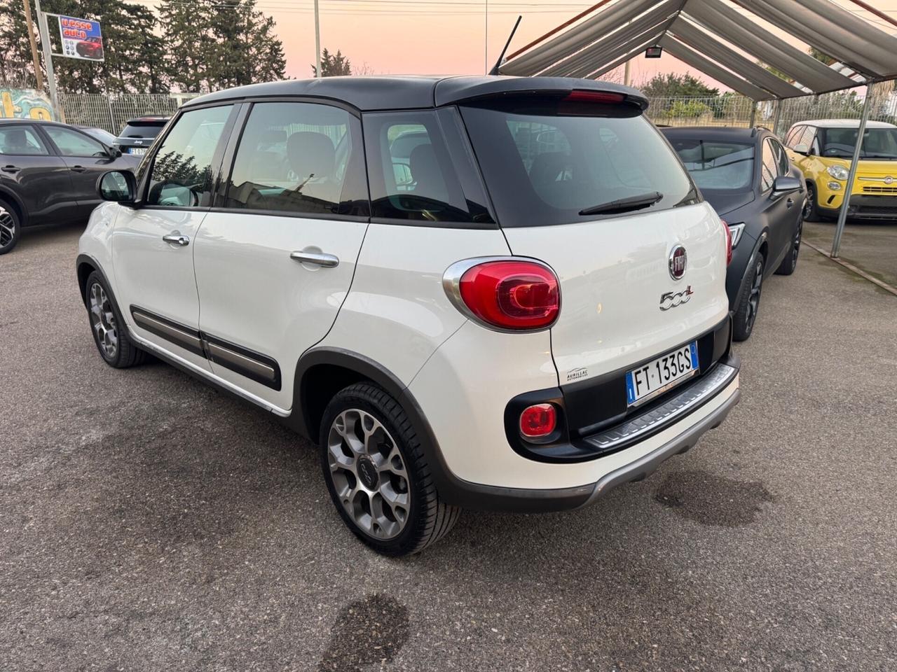 Fiat 500L 1.6 Multijet 105 CV Trekking Bicolore 16