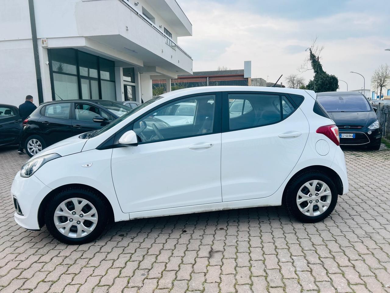 Hyundai i10 1.0 LPGI Econext Sound Edition