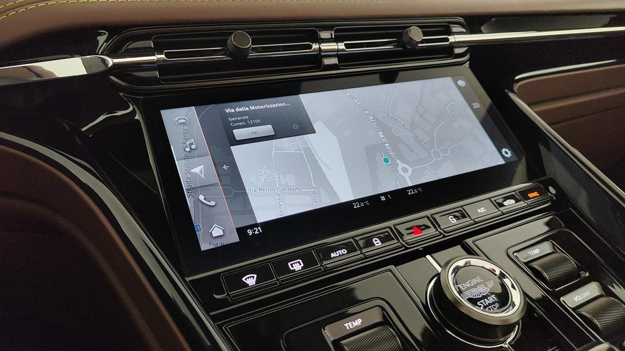 ASTON MARTIN DB12 Volante 4.0 V8 auto