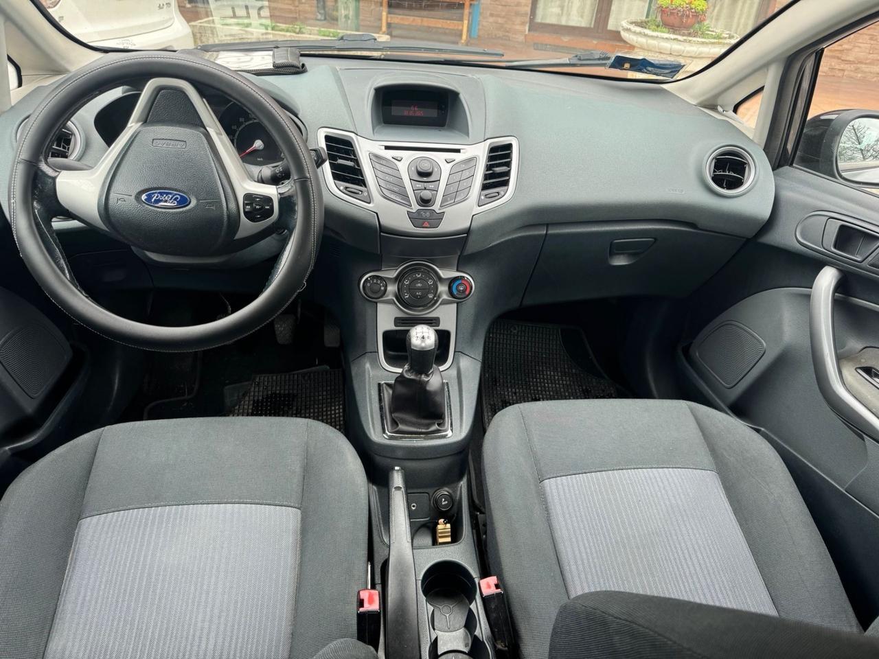 Ford Fiesta 1.2 82 CV 5 porte Titanium neopatentati